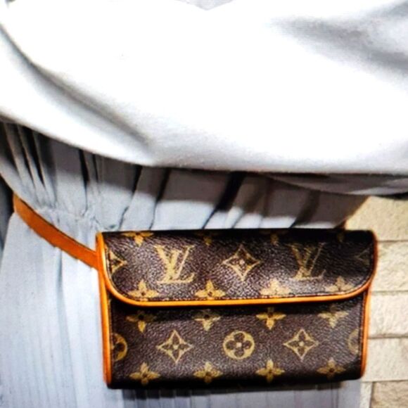 Louis Vuitton Monogram Tan and Brown Crossbody Bag - Picture 1 of 14